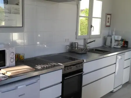 Gîte en plein bourg avec terrasse ensoleillée, vélos à disposition et parking – proche thalasso et plages - Photo 7