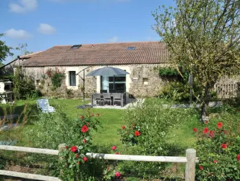 Gîte in Soullans,Gîte rénové avec spa, piscine chauffée, WiFi et accès handicapés au cœur du Marais Breton FR-1-426-321 N°830524