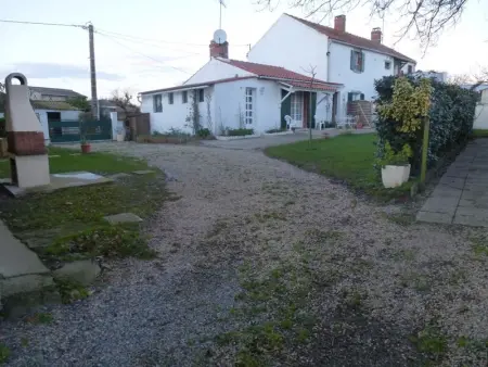 Gîte rustique avec salle de jeux et animaux en campagne - Photo 8