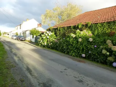 Gîte rustique avec salle de jeux et animaux en campagne - Photo 9