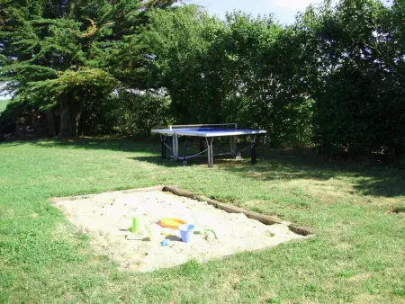 Charmant Gîte Rénové avec Jardin Privé, Cheminée et WiFi à Vairé, Vendée - Photo 14