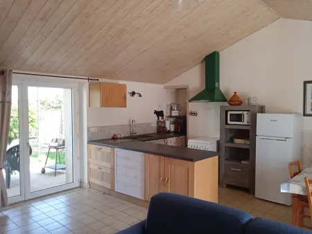 Gîte authentique avec cheminée, terrasse privée, accessible PMR, pêche et activités ULM - Vendée - Photo 3