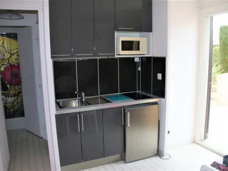 Villa climatisée avec piscine, terrasse et parking privé à Agde - Photo 2