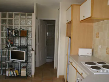 Charmante Villa Climatisée avec Terrasse, Parking et Cuisine Équipée - 2 Personnes - Photo 5