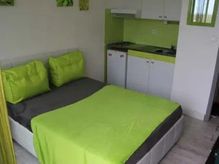 Studio cosy pour 2 personnes avec terrasse et parking au Cap d'Agde - Photo 3