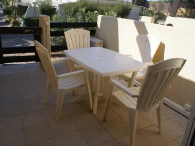 Appartement à Cap d'Agde naturisme, Studio climatisé RDC avec terrasse, parking privé, équipement complet, proche plage et commodités - L879963