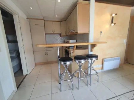 Appartement climatisé, 2-4 pers., piscine, parking sécurisé - Photo 4