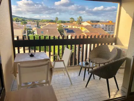 Studio cosy climatisé avec terrasse et piscine, parking inclus - Agde - Photo 1