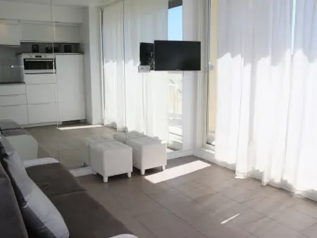 Studio climatisé avec parking privé et terrasse au Cap d'Agde - Photo 5