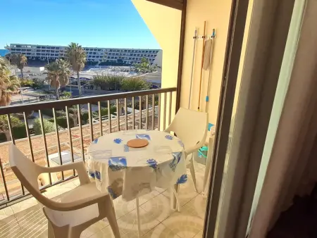 Studio climatisé avec balcon et parking au Cap d'Agde, près de la mer - Photo 2
