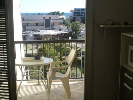 Studio climatisé avec balcon et parking au Cap d'Agde, près de la mer - Photo 9