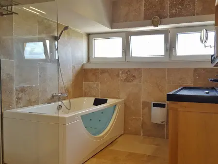 Appartement duplex 4 pers avec clim, WIFI, garage privé - Cap d'Agde - Photo 7