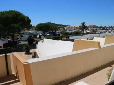 Appartement à Cap d'Agde naturisme, Appartement pour 4 avec terrasse, climatisation et parking au Cap d'Agde - L880003