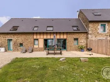 Gîte in Saint James,Maison avec Cheminée, Jardin et Wifi Proche Mont Saint-Michel FR-1-362-919 N°830663