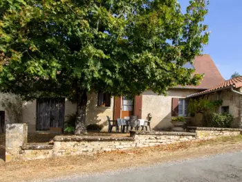 Gite à Cubjac Auvézère Val d'Ans,Cozy maison de campagne avec jardin privé, proche Périgueux, pêche et randonnées FR-1-616-91 N°839383