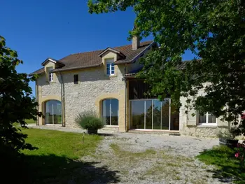 Gîte in Saussignac,Grande Maison de Caractère avec Piscine Privée au Cœur du Vignoble de Bergerac FR-1-616-128 N°839170