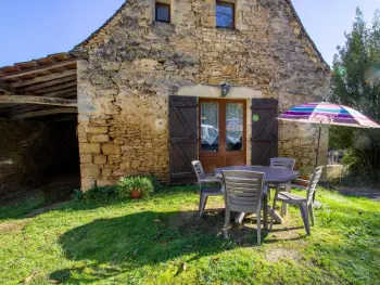 Gite à Saint André d'Allas,Charmante maison périgourdine avec jardin, cheminée, Wifi et équipements bébé, proche de Sarlat FR-1-616-130 N°838540