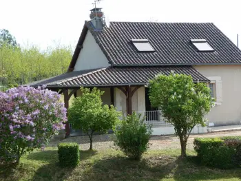 Gite à Thiviers,Maison Périgourdine avec Jardin, Vélos, Terrasse et Proche Nature FR-1-616-133 N°839399