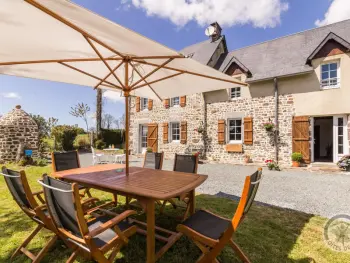 Gite à Roncey,Maison familiale avec jardin, animaux admis, WiFi et parking à Roncey FR-1-362-925 N°830670