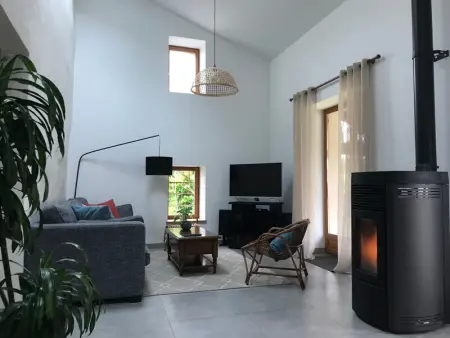 Gîte rénové avec jardin, proche loisirs et commerces, à une heure de Nancy et Metz - Photo 1