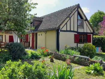 Casa rural en Commune nouvelle d'Arrou,Gîte familial à Arrou avec jardin, babyfoot, mezzanine suspendue et cuisine équipée FR-1-581-93 N°830678