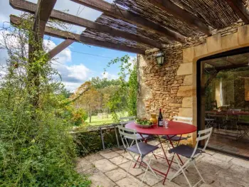 Gite à Besse,Maison périgourdine avec jardin, terrasses et équipements bébé, à proximité de la Dordogne et du Lot FR-1-616-142 N°839402