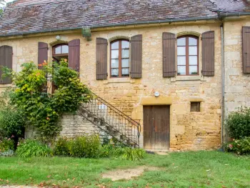 Gite à Loubejac,Maison de village avec jardin, près de Villefranche du Périgord, idéale familles, animaux acceptés FR-1-616-162 N°839410