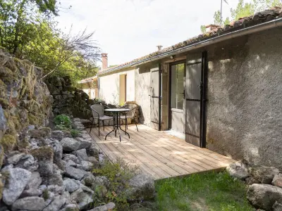 Gîte in Mortagne sur Sèvre,Studio cosy rénové avec terrasse privative, pour 2 personnes, proche de la Sèvre FR-1-426-483 N°830705