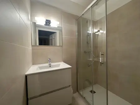 Charmante Maison de Village 2 Chambres, Proche Télécabine et Centre, Tout Confort - Photo 7