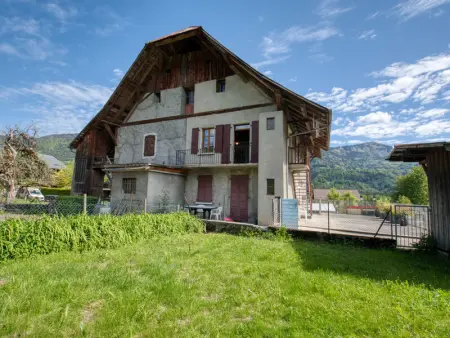 Charmante Maison de Village 2 Chambres, Proche Télécabine et Centre, Tout Confort - Photo 16