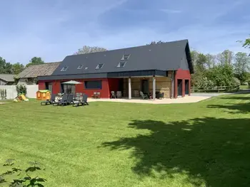 Agriturismo a Bordeaux Saint Clair,Gîte près d'Étretat, 5 chambres, jardin clos, équipements PMR, idéal famille/amigos, jusqu'à 14 pers. FR-1-441-714 N°830718