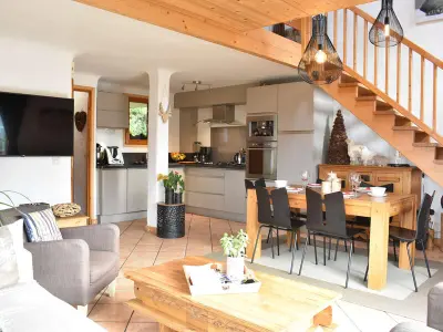 Chalet à Méribel, Chalet cosy avec mezzanine, poêle à bois, wifi et parking - Méribel - L830721