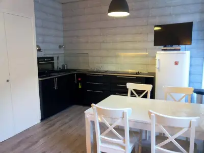 Appartement à Cauterets, Studio rénové 4 pers, centre-ville Cauterets, parking gratuit et navette - L880116