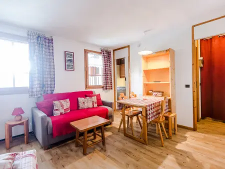 Studio rénové 3 pers, balcon sud, au pied des commerces et près des pistes - Photo 2