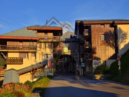 Studio rénové 3 pers, balcon sud, au pied des commerces et près des pistes - Photo 9