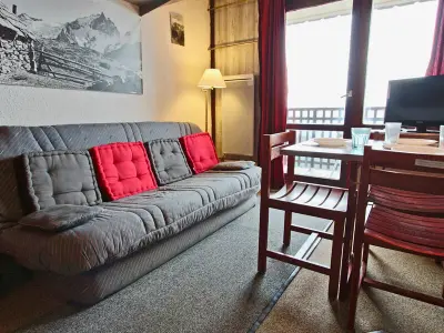 Appartement à Chamrousse, Studio cosy avec balcon et parking, Chamrousse 1650 - L947948