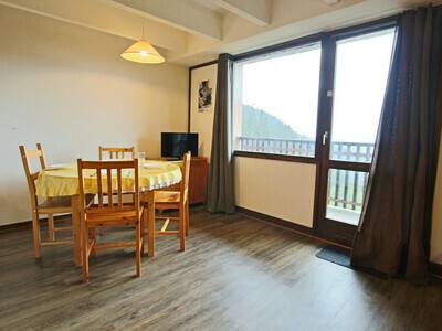 Location Appartement à Chamrousse,Studio cabine au calme avec balcon belle vue montagne FR-1-340-153 N°965529