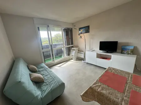Appartement cosy à 300m de l'océan au cœur de la station - Balcon et parking sécurisé - Photo 2