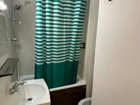 Appartement cosy à 300m de l'océan au cœur de la station - Balcon et parking sécurisé - Photo 11