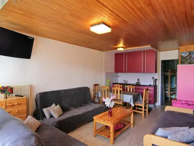 Appartement à Huez, Studio Confort 37m² - Huez, 4 Pers, Balcon Sud, Proche Pistes et Centre - L880192