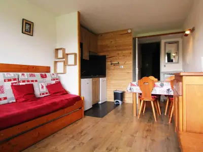 Appartement à Huez, Studio 5 pers. lumineux à 100m des pistes avec balcon, casier à skis et animaux acceptés - L880199