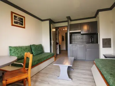 Appartement à Huez, Studio cosy avec balcon, piscine & sauna - 3 pers, pied des pistes, animaux OK - L880210