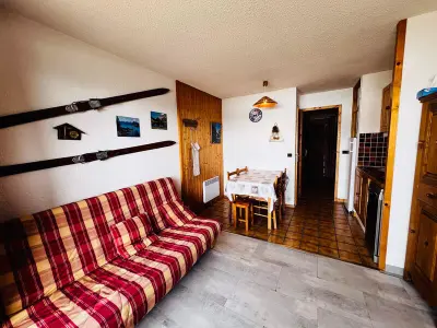 Appartement à Les Saisies, Studio cabine cosy aux Saisies, sud, 4 pers, skis aux pieds, proche ESF, tout équipé - L880271