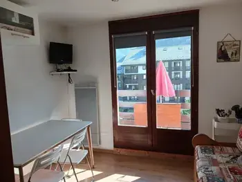 Wohnung in Bourg Saint Maurice,Charmant 2 pièces rénové avec piscine à Bourg Saint Maurice, 4 pers, proche funiculaire FR-1-411-165 N°953396