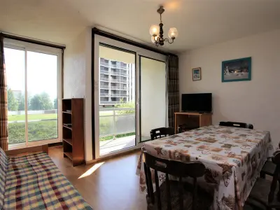 Appartement à La Toussuire, Appartement 5 pers, 33m², avec balcon, proche pistes et commerces, animaux admis - L943868