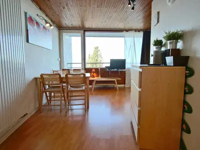 Appartement à Chamrousse, Studio cabine avec balcon, proche des pistes, bien équipé, idéal pour 4 personnes - L947971