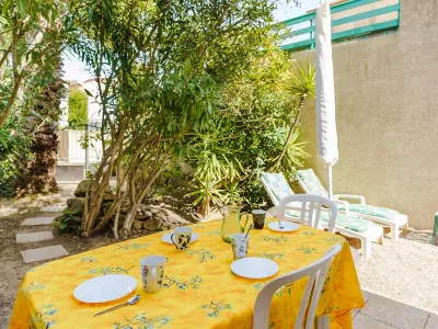 Villa à Gruissan, Pavillon 3 pièces avec Terrasse à Gruissan - 4 Couchages, Animaux Admis, Parking Privé - L830793