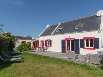 Haus in Sauzon,Maison rénovée avec jardin près de la plage et des commerces, déco soignée, animaux acceptés FR-1-418-29 N°830813