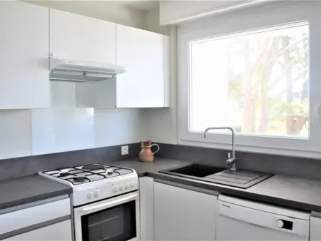 Maison rénovée 5 pièces, à 5 min de la plage, jardin clôturé, Wi-Fi, animaux acceptés - Photo 6