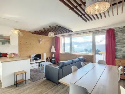 Appartement à La Toussuire, Appartement rénové 4 chambres, centre station, proche pistes - L943884